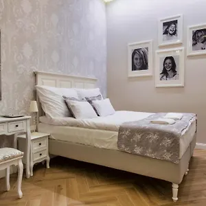 Bed & Breakfast Serenity Boutique